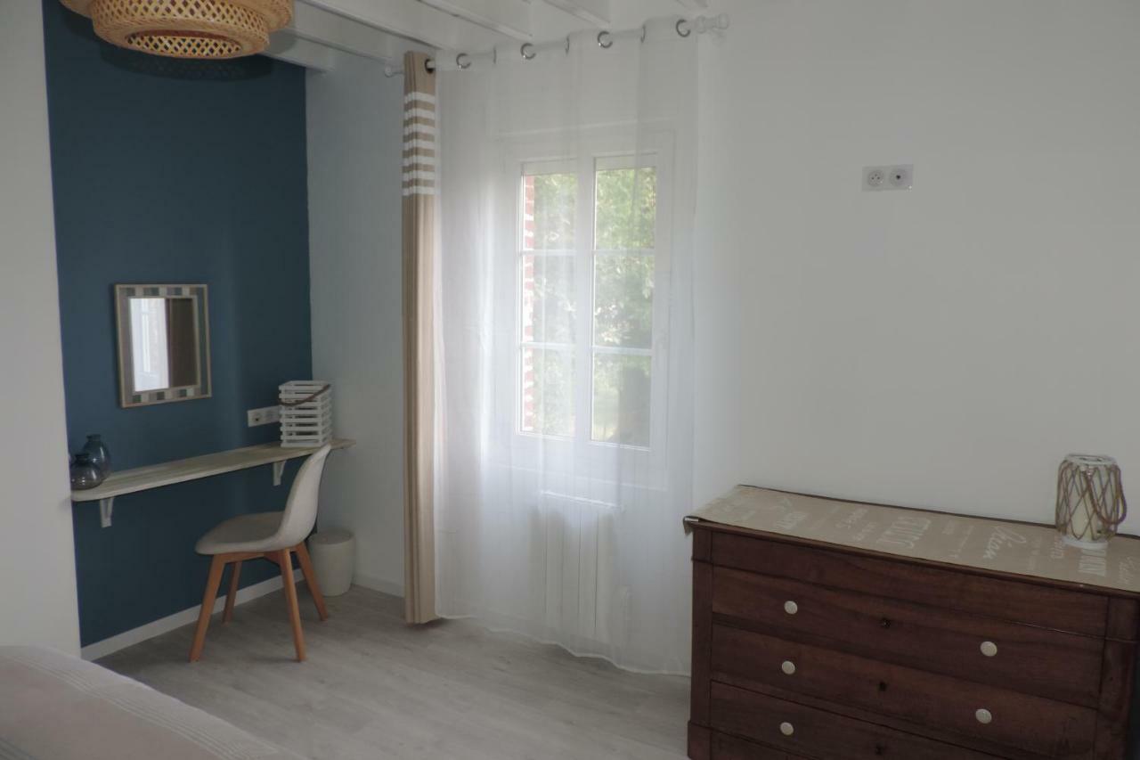 Belval Cottages Benouville  エクステリア 写真